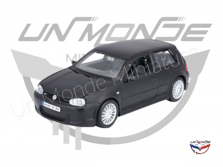 Volkswagen Golf IV R32 Matt Black