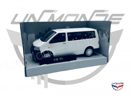 Volkswagen T5 Minibus White